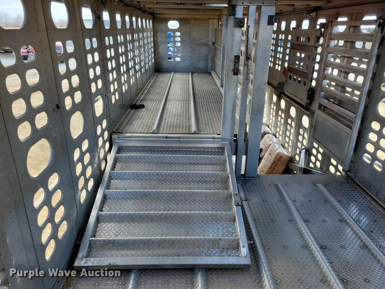 image for item DN3715 2010 Wilson PSDCL-402P livestock trailer