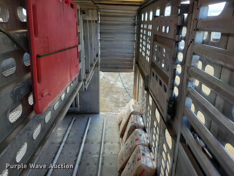 image for item DN3715 2010 Wilson PSDCL-402P livestock trailer