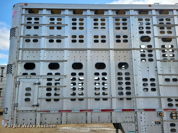 image for item DN3715 2010 Wilson PSDCL-402P livestock trailer