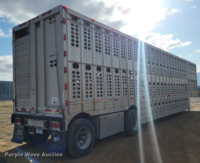 image for item DN3717 2007 Wilson PSDCL-402HP livestock trailer