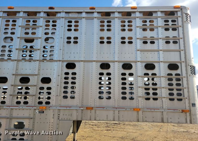 image for item DN3717 2007 Wilson PSDCL-402HP livestock trailer