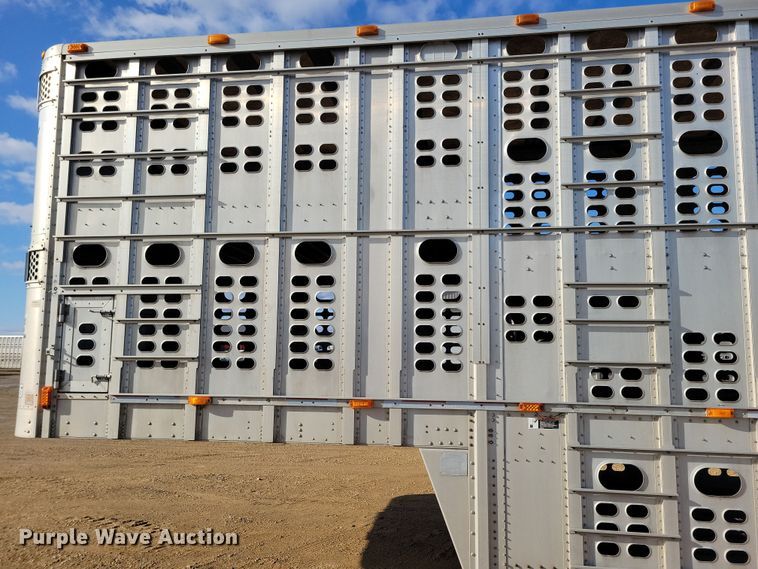 image for item DN3717 2007 Wilson PSDCL-402HP livestock trailer