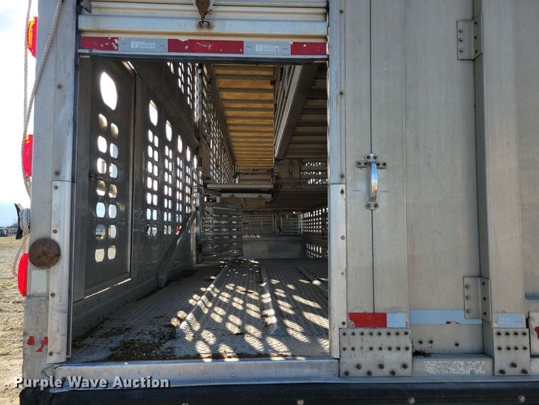 image for item DN3717 2007 Wilson PSDCL-402HP livestock trailer