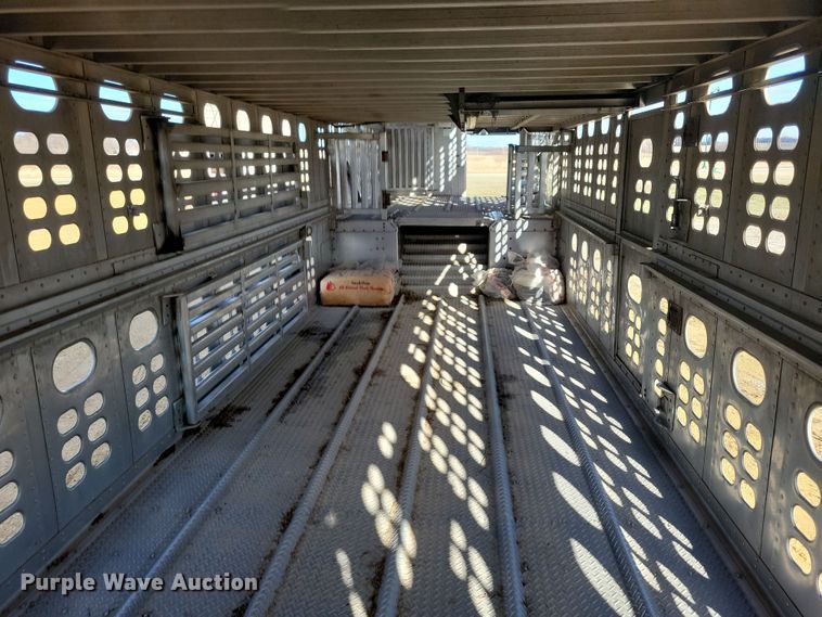 image for item DN3717 2007 Wilson PSDCL-402HP livestock trailer