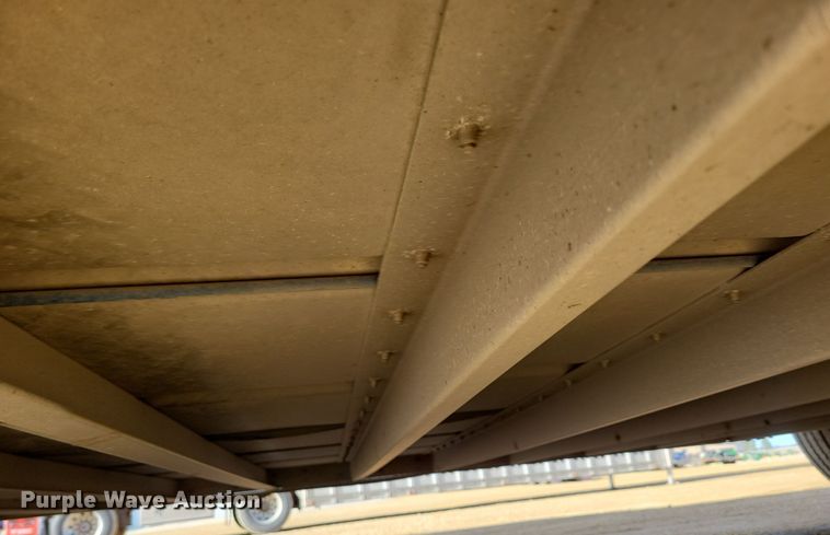 image for item DN3717 2007 Wilson PSDCL-402HP livestock trailer