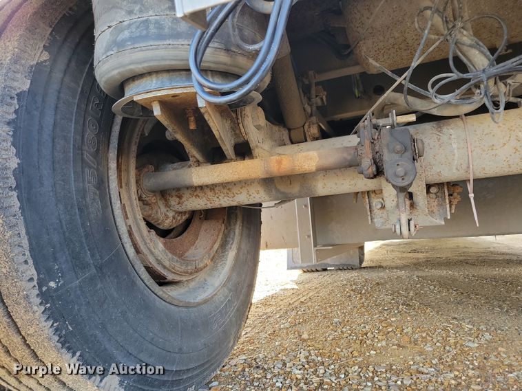 image for item DN3717 2007 Wilson PSDCL-402HP livestock trailer