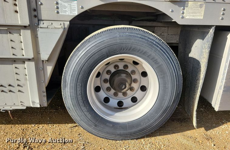 image for item DN3717 2007 Wilson PSDCL-402HP livestock trailer