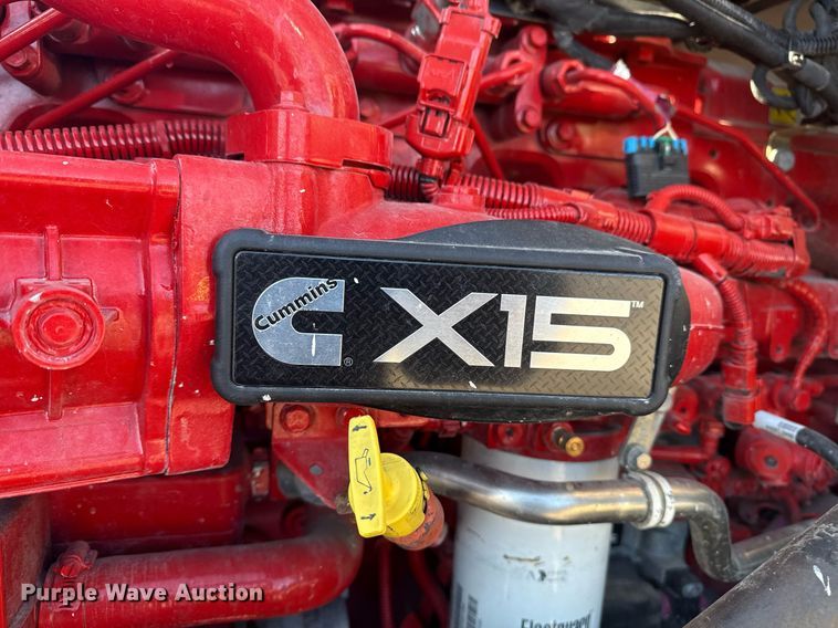 image for item DS3628 2023 Peterbilt 567 semi truck