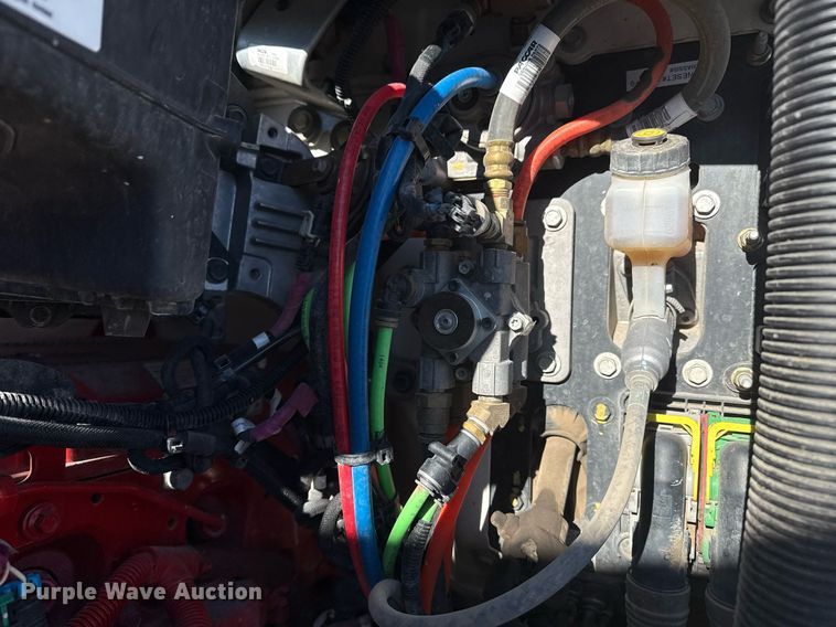 image for item DS3628 2023 Peterbilt 567 semi truck