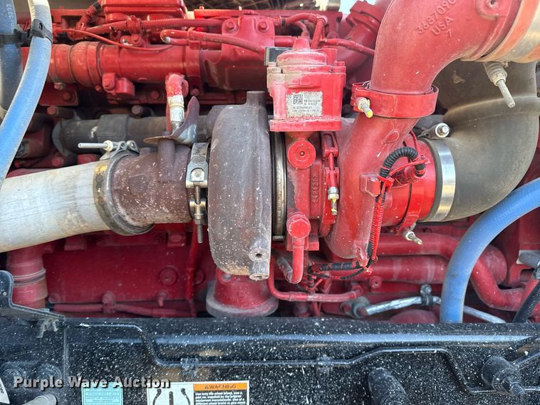 image for item DS3628 2023 Peterbilt 567 semi truck