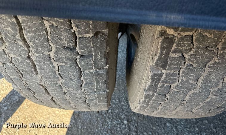 image for item DS3628 2023 Peterbilt 567 semi truck