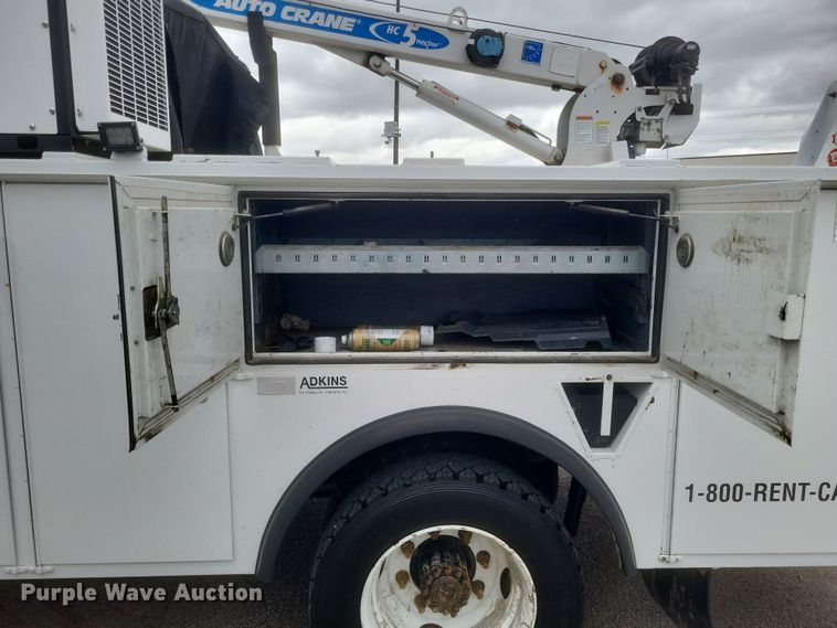 image for item DS5338 2018 Hino 268 utility / service truck