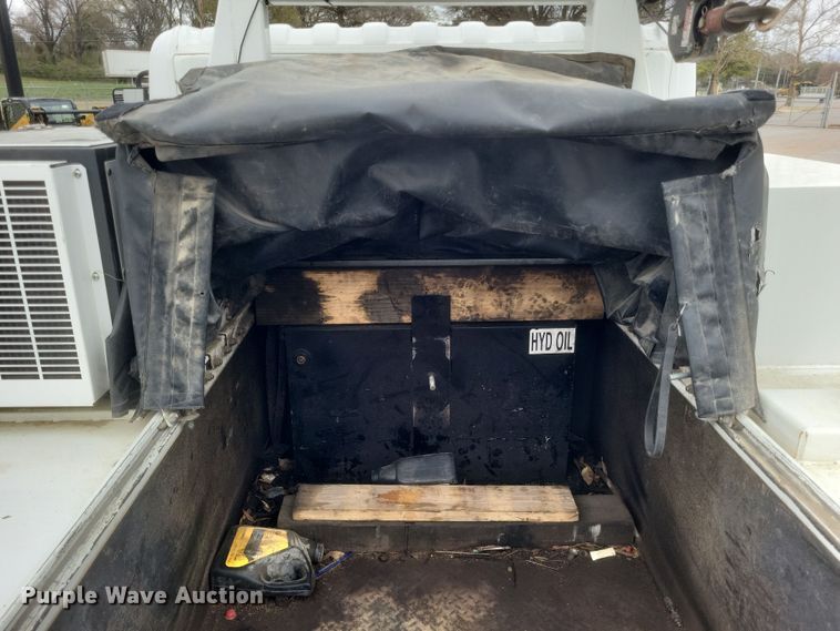 image for item DS5338 2018 Hino 268 utility / service truck