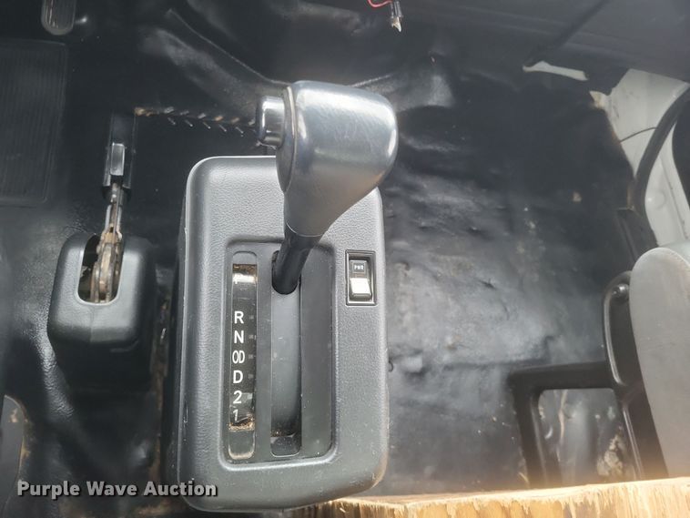 image for item DS5338 2018 Hino 268 utility / service truck