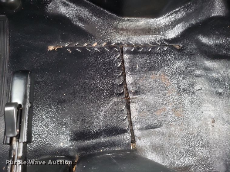 image for item DS5338 2018 Hino 268 utility / service truck