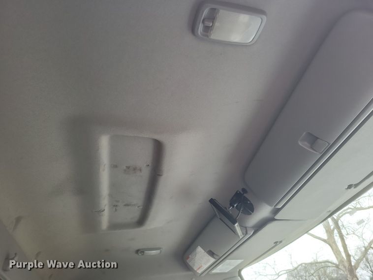 image for item DS5338 2018 Hino 268 utility / service truck