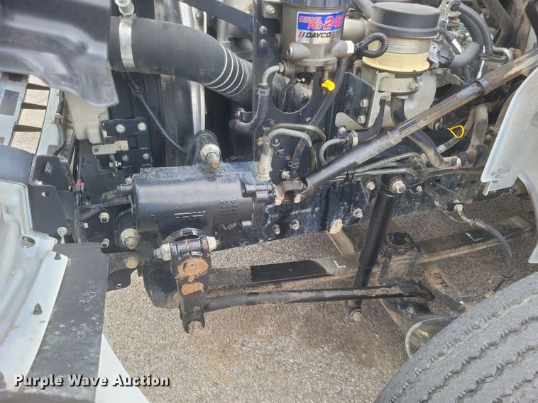 image for item DS5338 2018 Hino 268 utility / service truck