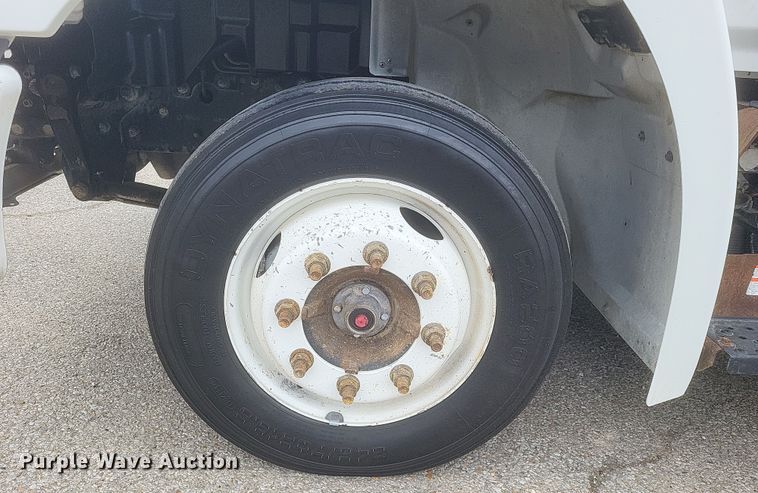 image for item DS5338 2018 Hino 268 utility / service truck