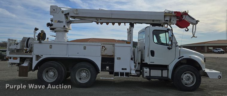 image for item DS5344 2008 Freightliner Business Class M2 digger derrick truck