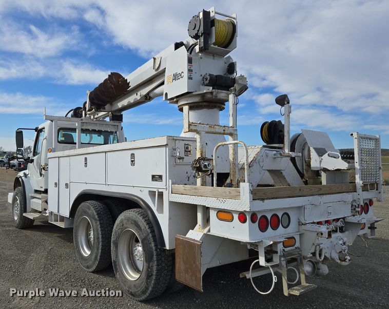 image for item DS5344 2008 Freightliner Business Class M2 digger derrick truck