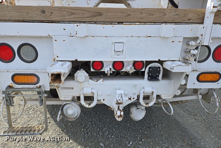 image for item DS5344 2008 Freightliner Business Class M2 digger derrick truck