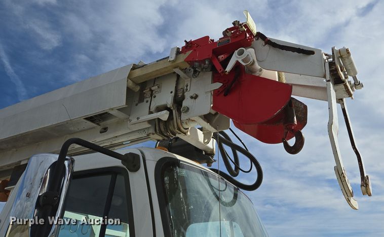 image for item DS5344 2008 Freightliner Business Class M2 digger derrick truck