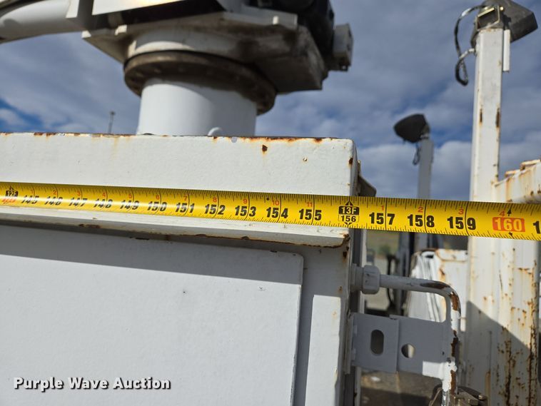 image for item DS5344 2008 Freightliner Business Class M2 digger derrick truck