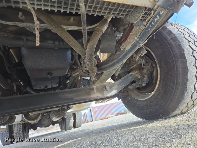 image for item DS5344 2008 Freightliner Business Class M2 digger derrick truck