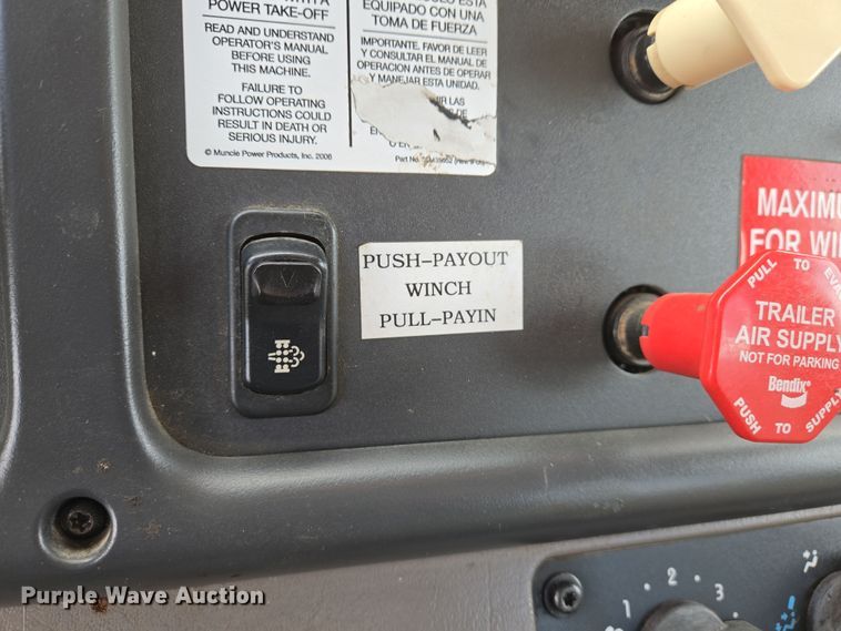 image for item DS5344 2008 Freightliner Business Class M2 digger derrick truck