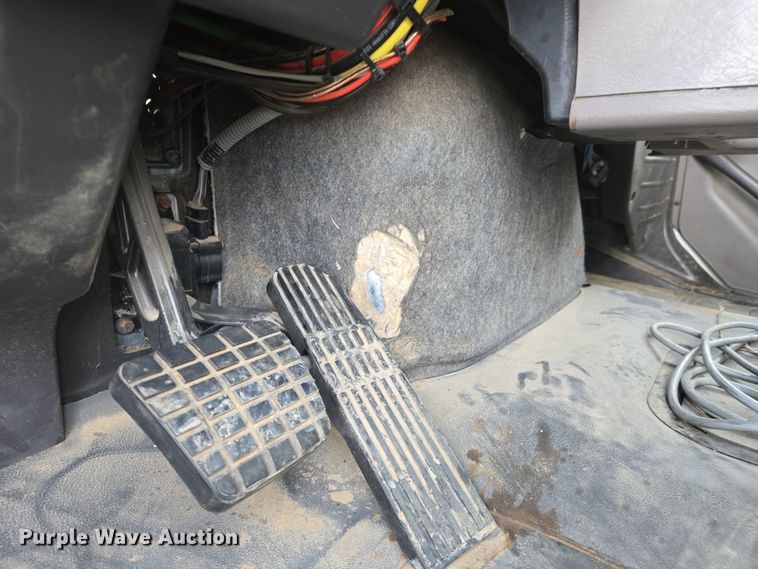 image for item DS5344 2008 Freightliner Business Class M2 digger derrick truck