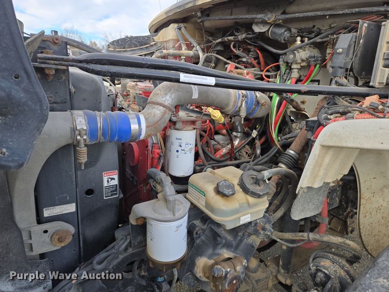 image for item DS5344 2008 Freightliner Business Class M2 digger derrick truck