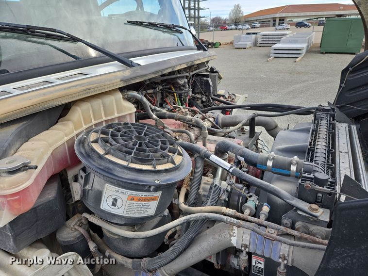 image for item DS5344 2008 Freightliner Business Class M2 digger derrick truck