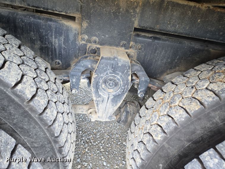 image for item DS5344 2008 Freightliner Business Class M2 digger derrick truck