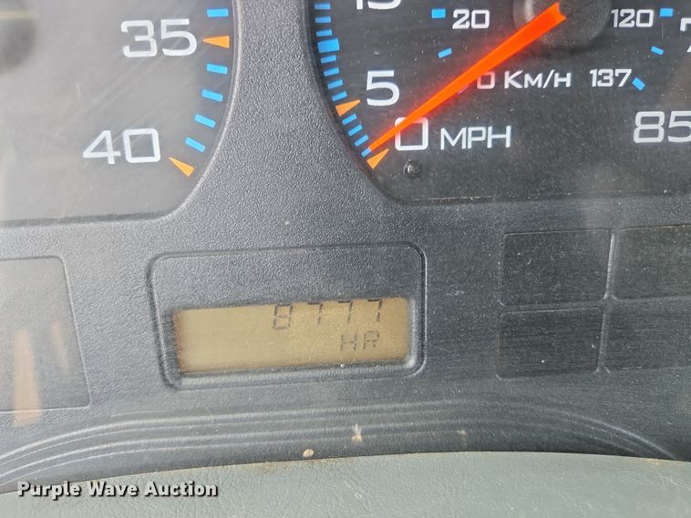 image for item DS5345 2007 International 7500 digger derrick truck