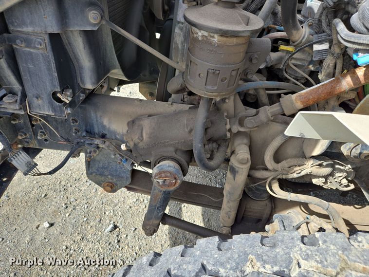 image for item DS5345 2007 International 7500 digger derrick truck