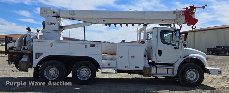 image for item DS5346 2009 Freightliner Business Class M2 digger derrick truck