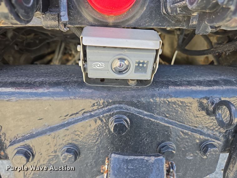 image for item DS5346 2009 Freightliner Business Class M2 digger derrick truck