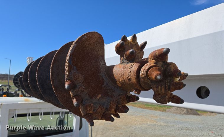 image for item DS5346 2009 Freightliner Business Class M2 digger derrick truck