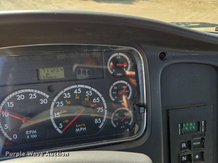 image for item DS5346 2009 Freightliner Business Class M2 digger derrick truck