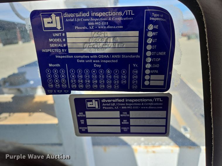 image for item DS5346 2009 Freightliner Business Class M2 digger derrick truck