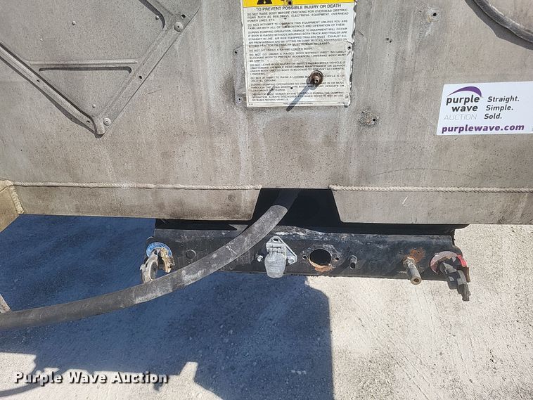 image for item DS5348 2015 TrailStar end dump trailer