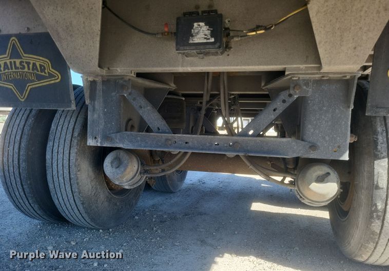 image for item DS5348 2015 TrailStar end dump trailer
