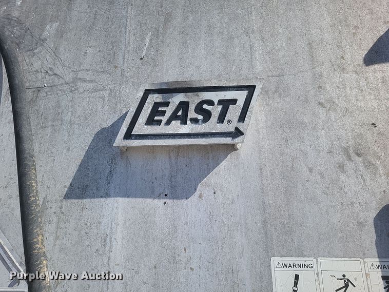 image for item DS5350 2006 East Manufacturing Corp end dump trailer