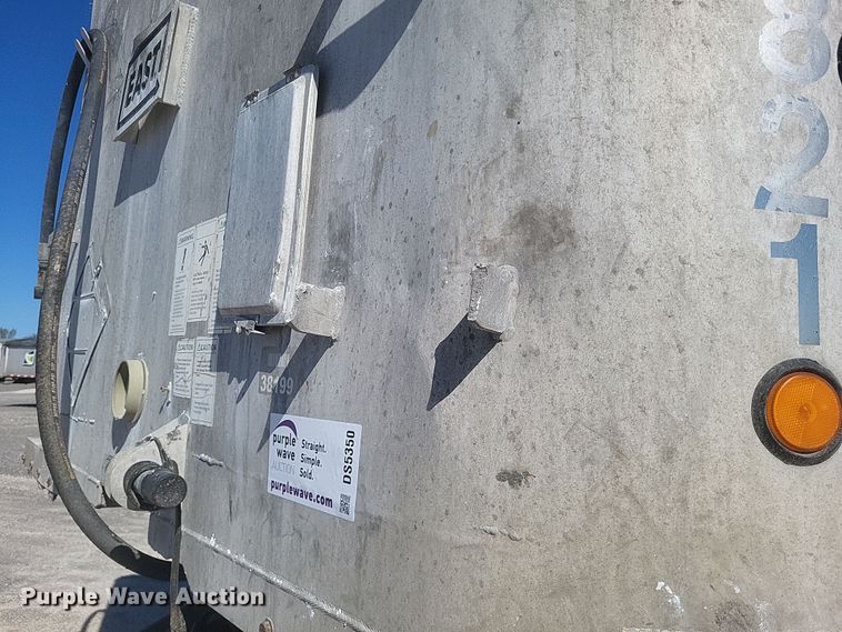 image for item DS5350 2006 East Manufacturing Corp end dump trailer