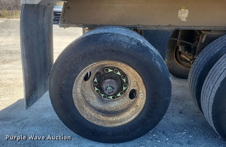 image for item DS5350 2006 East Manufacturing Corp end dump trailer