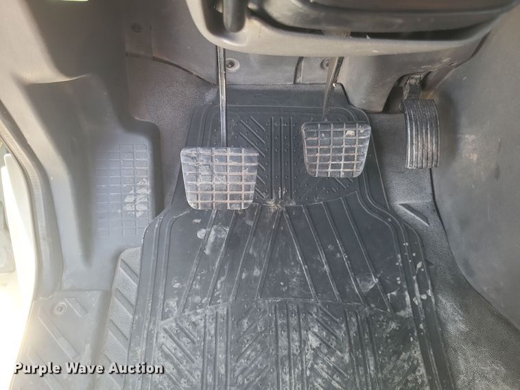 image for item DS5352 2019 International RH613 semi truck