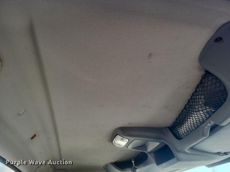 image for item DS5352 2019 International RH613 semi truck