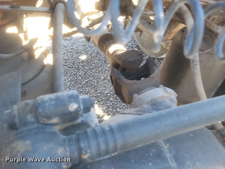 image for item DS5352 2019 International RH613 semi truck