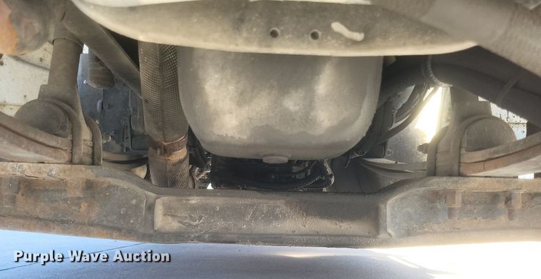 image for item DS5354 2013 Peterbilt 337 semi truck