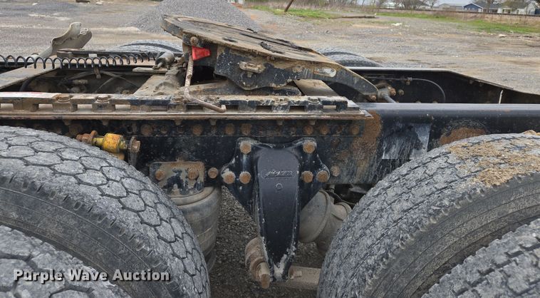 image for item DS5367 2007 Western Star 4900 semi truck